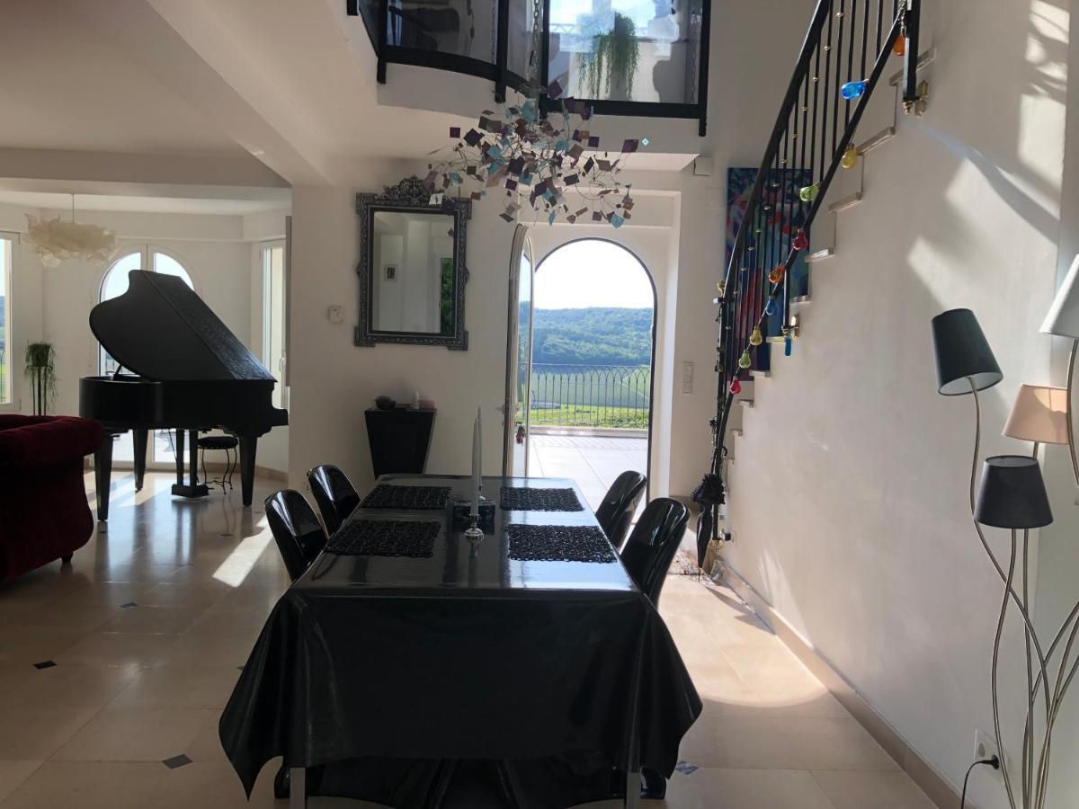 Villa FLORESSENS EN CHAMPAGNE Terrasse privative sur le vignoble à Fleury-la-Riviere Extérieur photo
