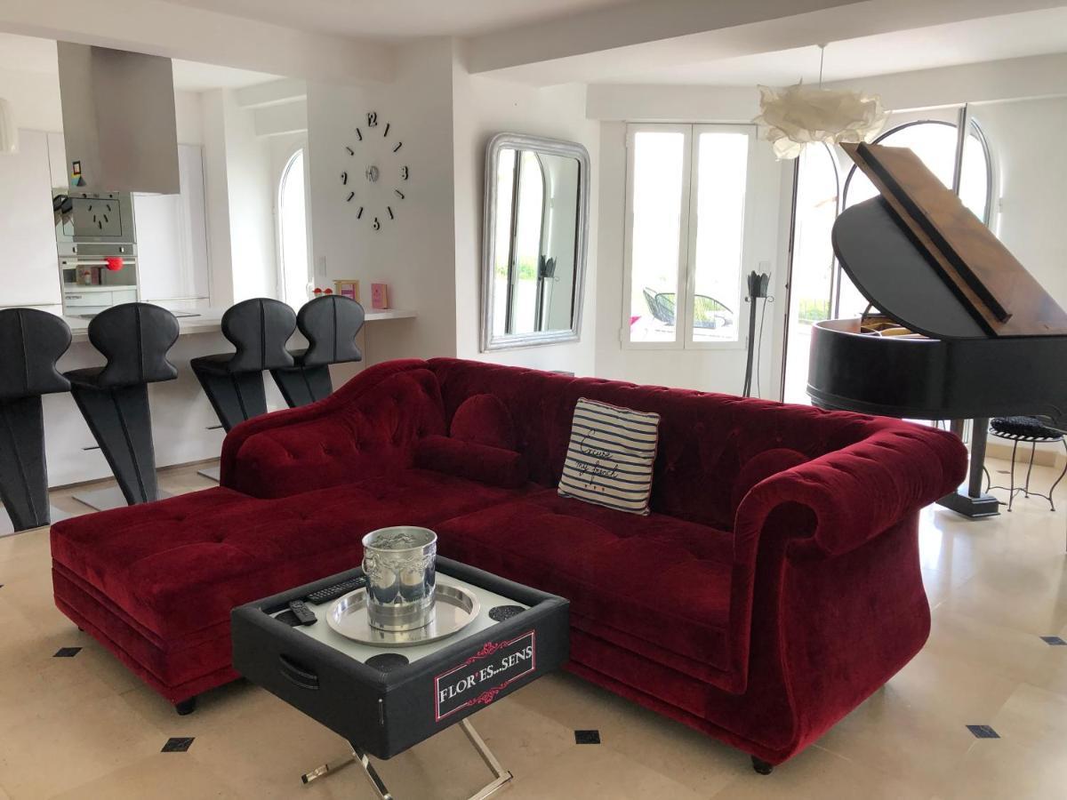 Villa FLORESSENS EN CHAMPAGNE Terrasse privative sur le vignoble à Fleury-la-Riviere Extérieur photo